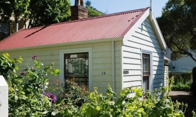 Randell Cottage Writers Fellowship seeking donations